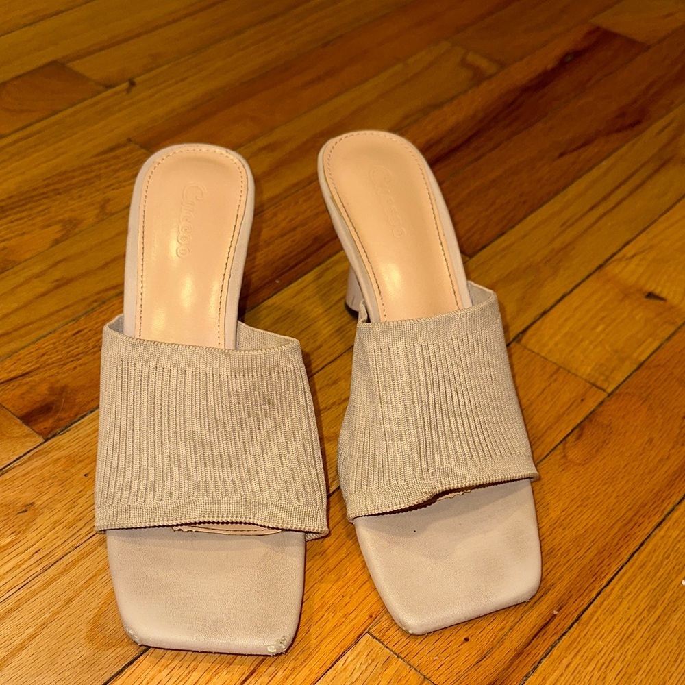 Cuccoo Chic Beige Women's Mules -Size 6.5/37